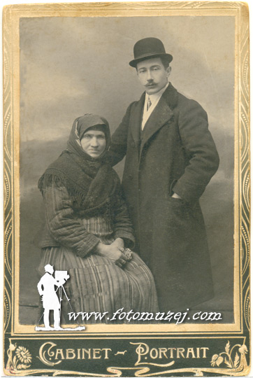 Muškarac sa starijom ženom (autor Albert Baubin)